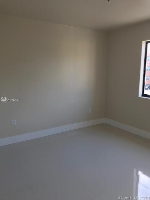 LAWRENCE ESTATES - Residential Lease
