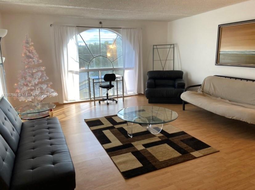 BLOUNT BROS POMPANO BEACH - Residential Lease