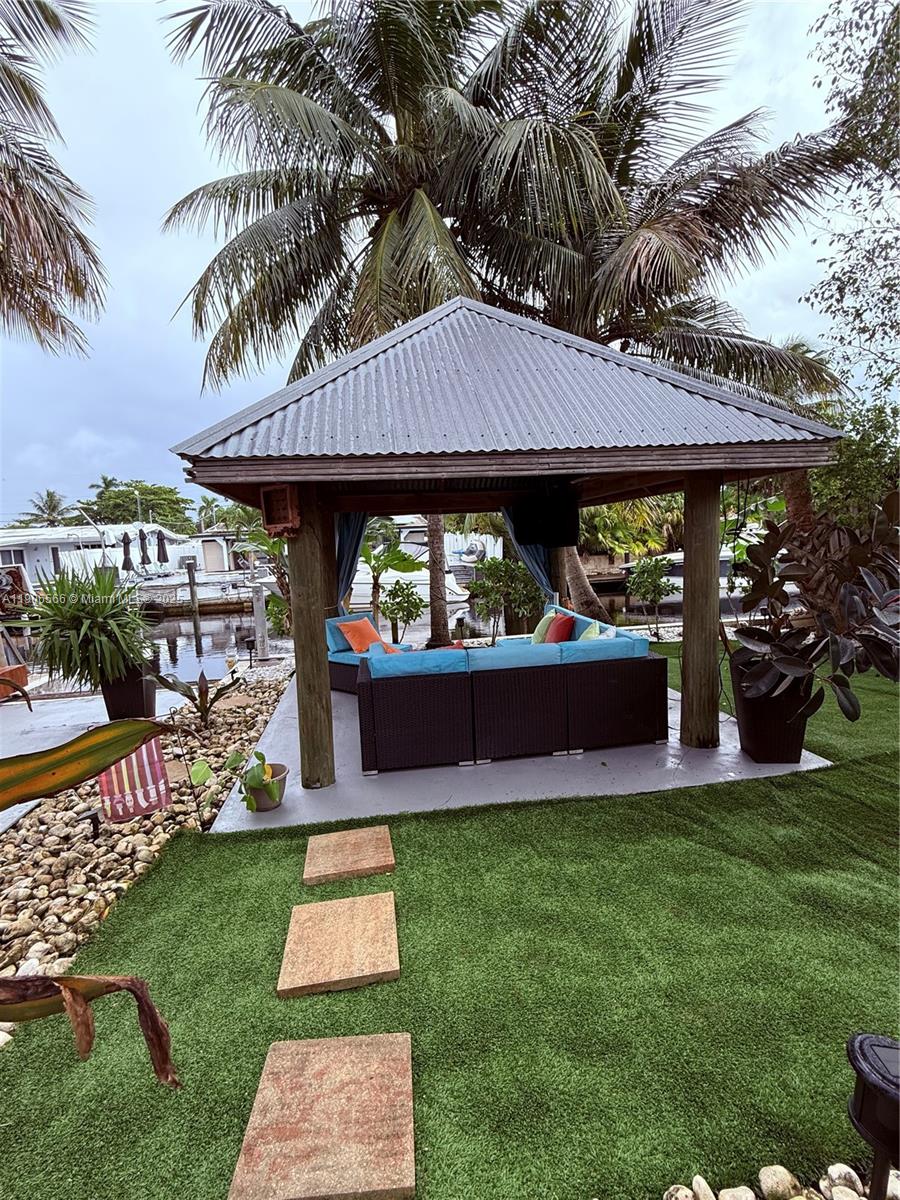 LAUDERDALE ISLES NO 2-BLK - Residential Lease