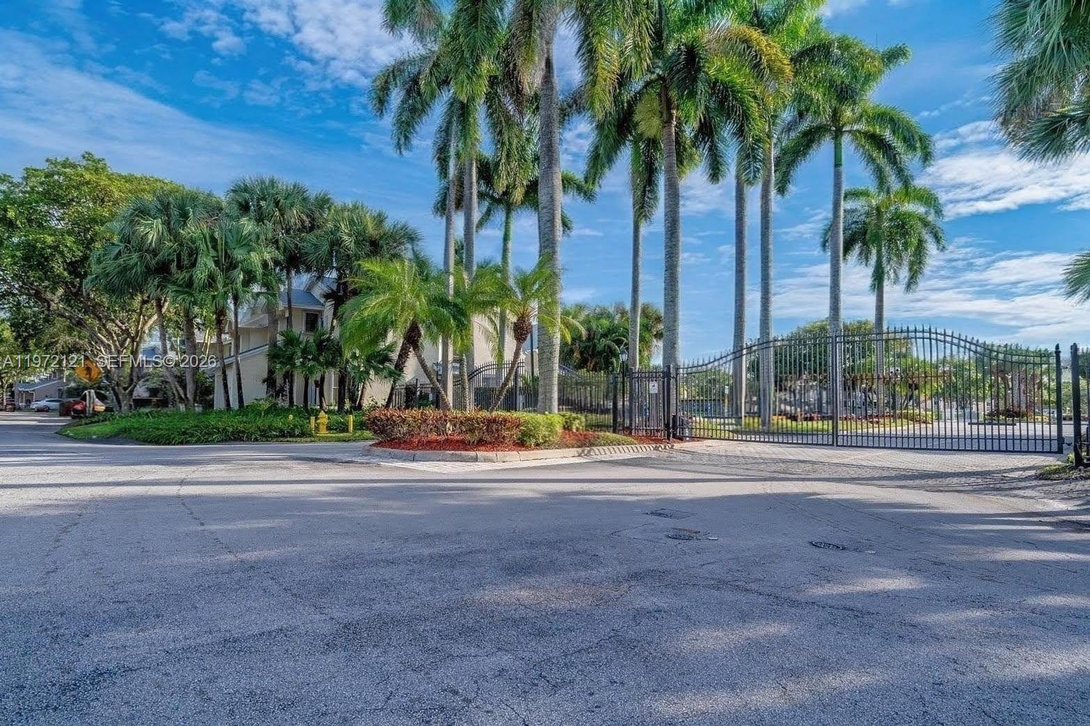 CORAL POINT NORTH - Residential