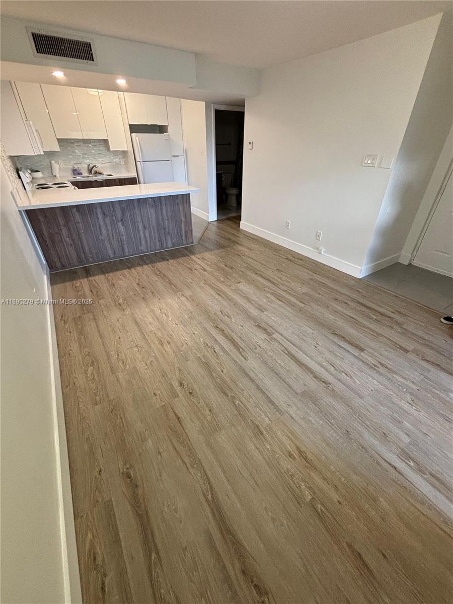 HAMMOCKS TRAILS CONDO - Residential Lease