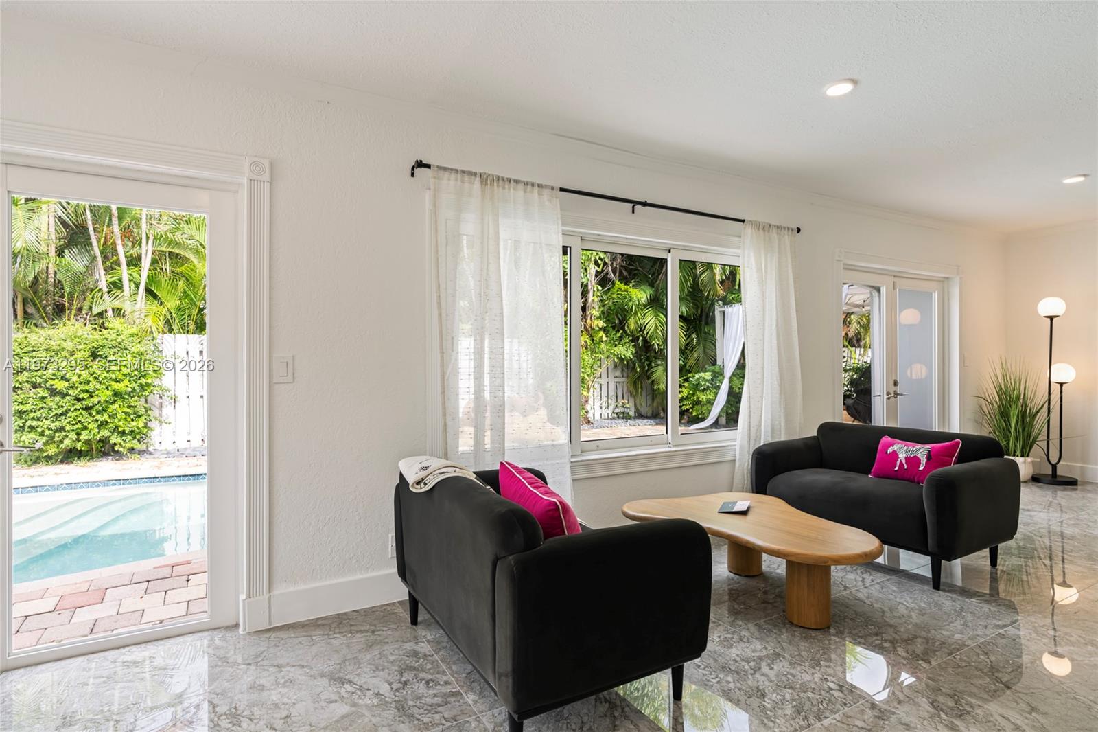 CORAL RIDGE ISLES - Residential