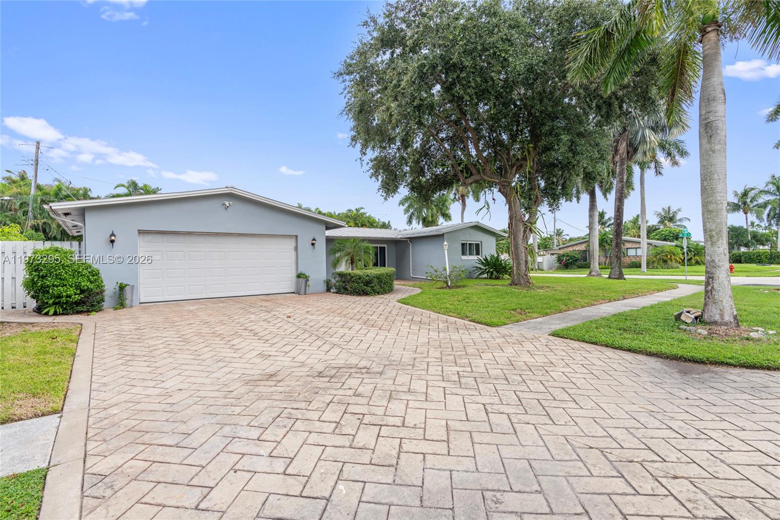 CORAL RIDGE ISLES - Residential