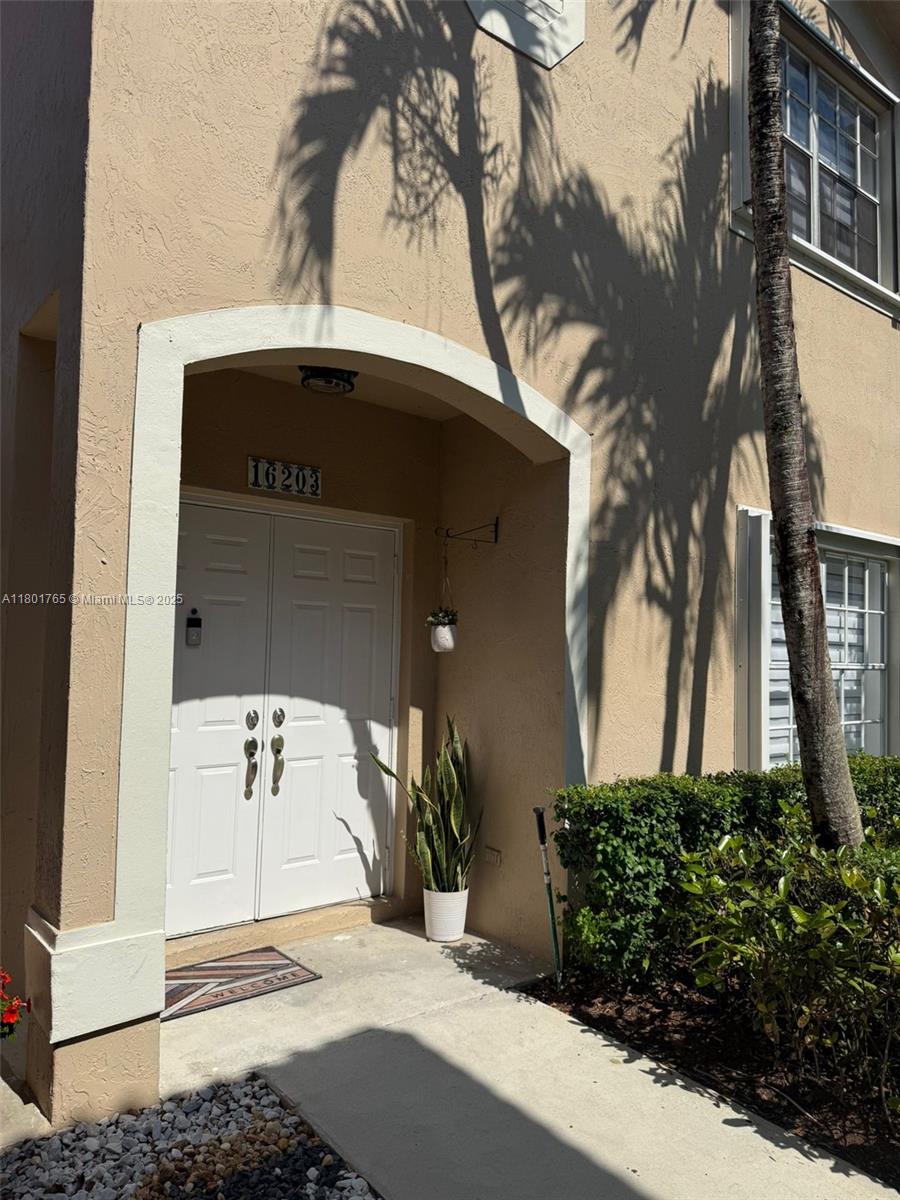16203 Emerald Cove Rd