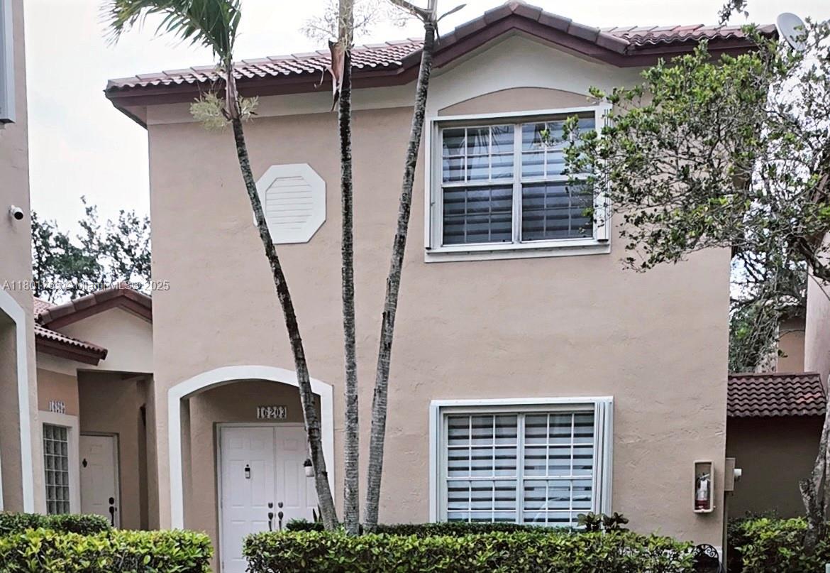 Property for Sale at 16203 Emerald Cove Rd, Weston, Broward County, Florida - Bedrooms: 3 
Bathrooms: 3  - $559,900
