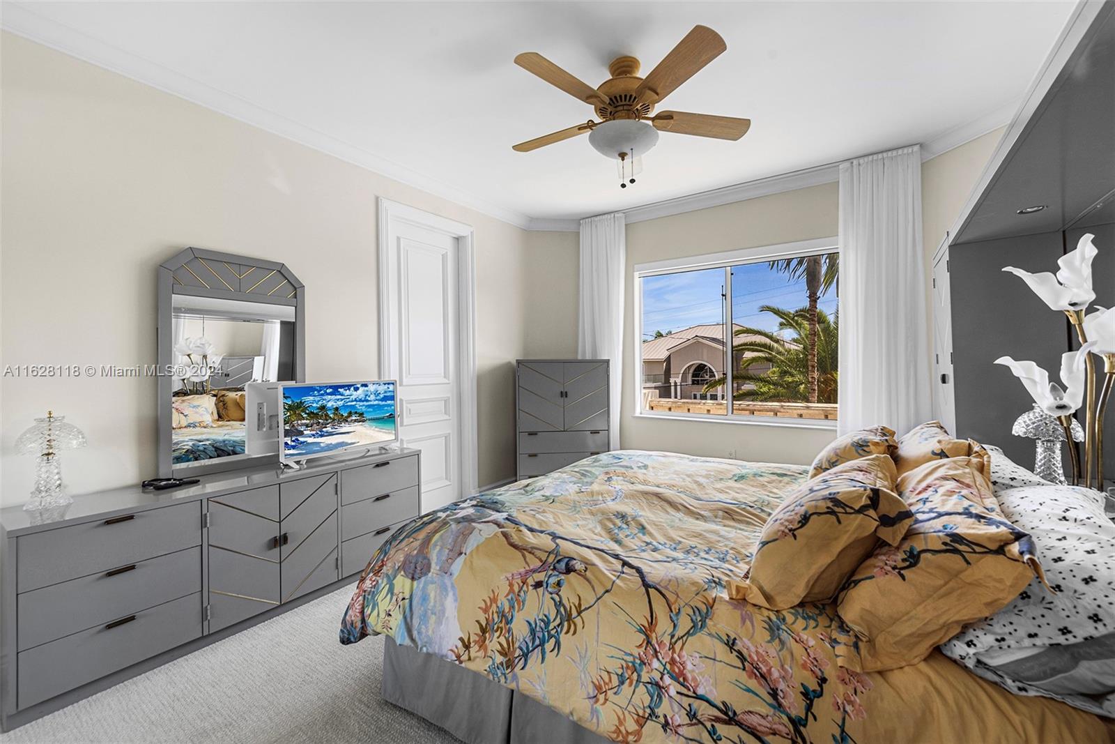 EASTERN SHORES - Residential