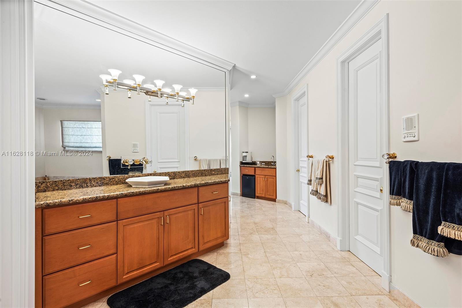 EASTERN SHORES - Residential