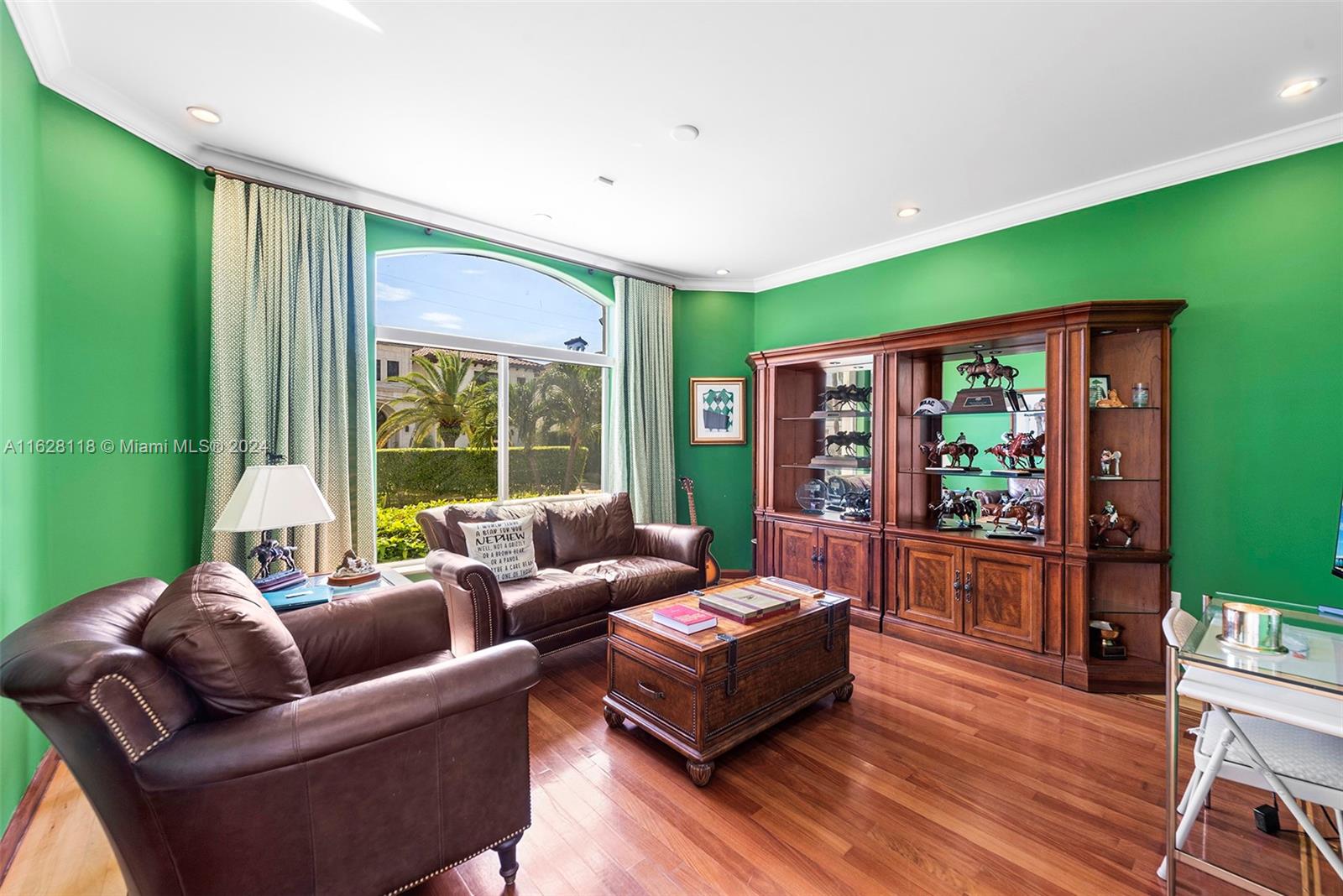 EASTERN SHORES - Residential