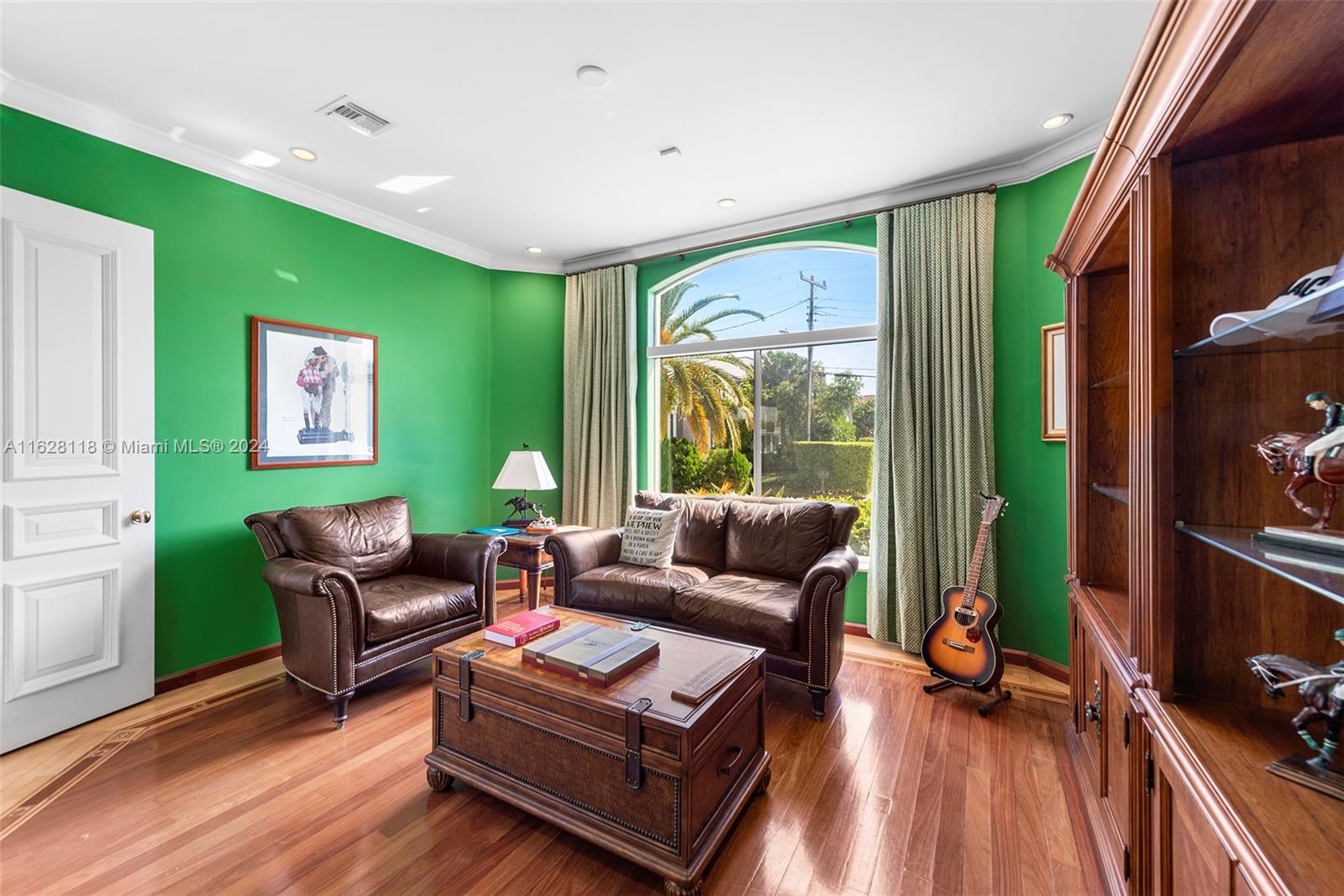 EASTERN SHORES - Residential