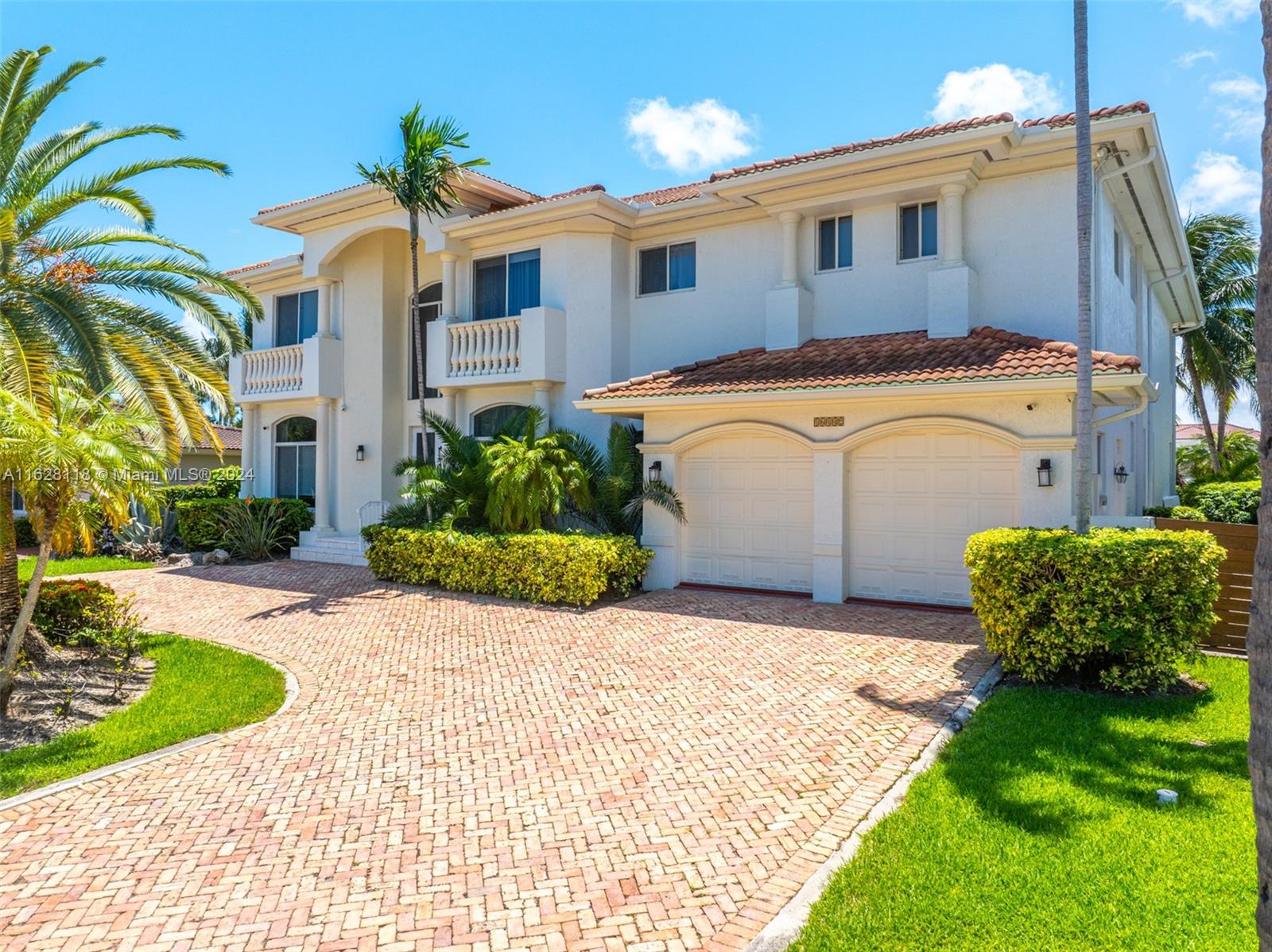 EASTERN SHORES - Residential