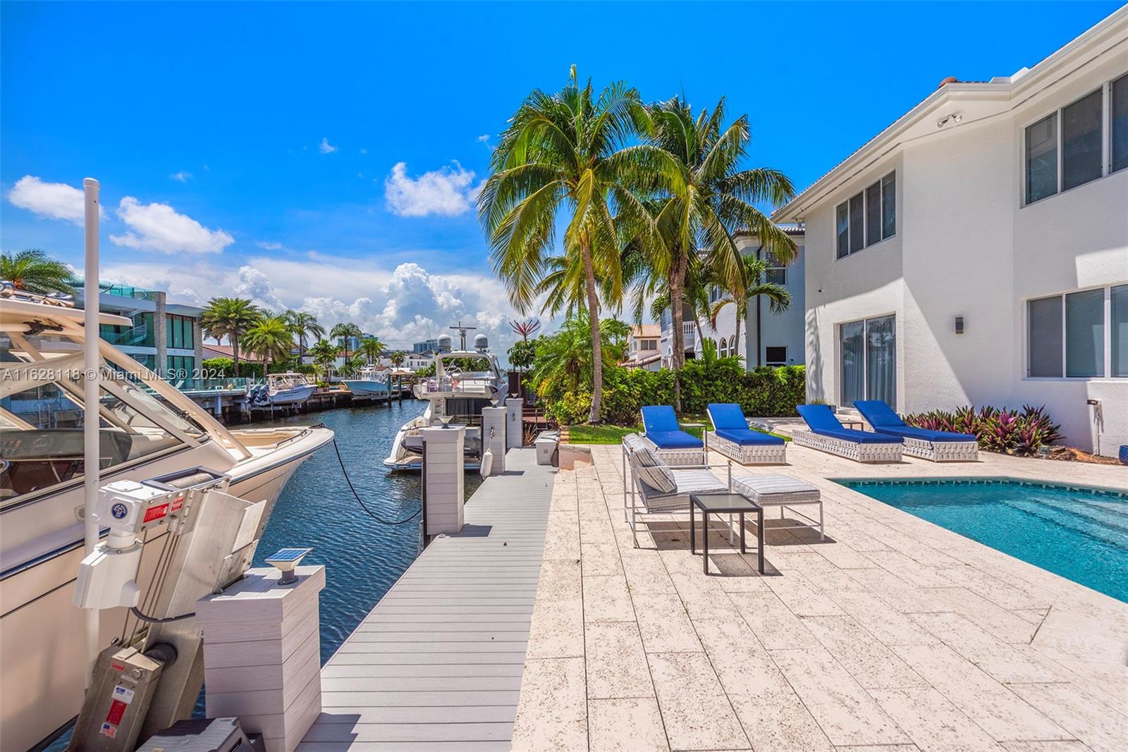 EASTERN SHORES - Residential