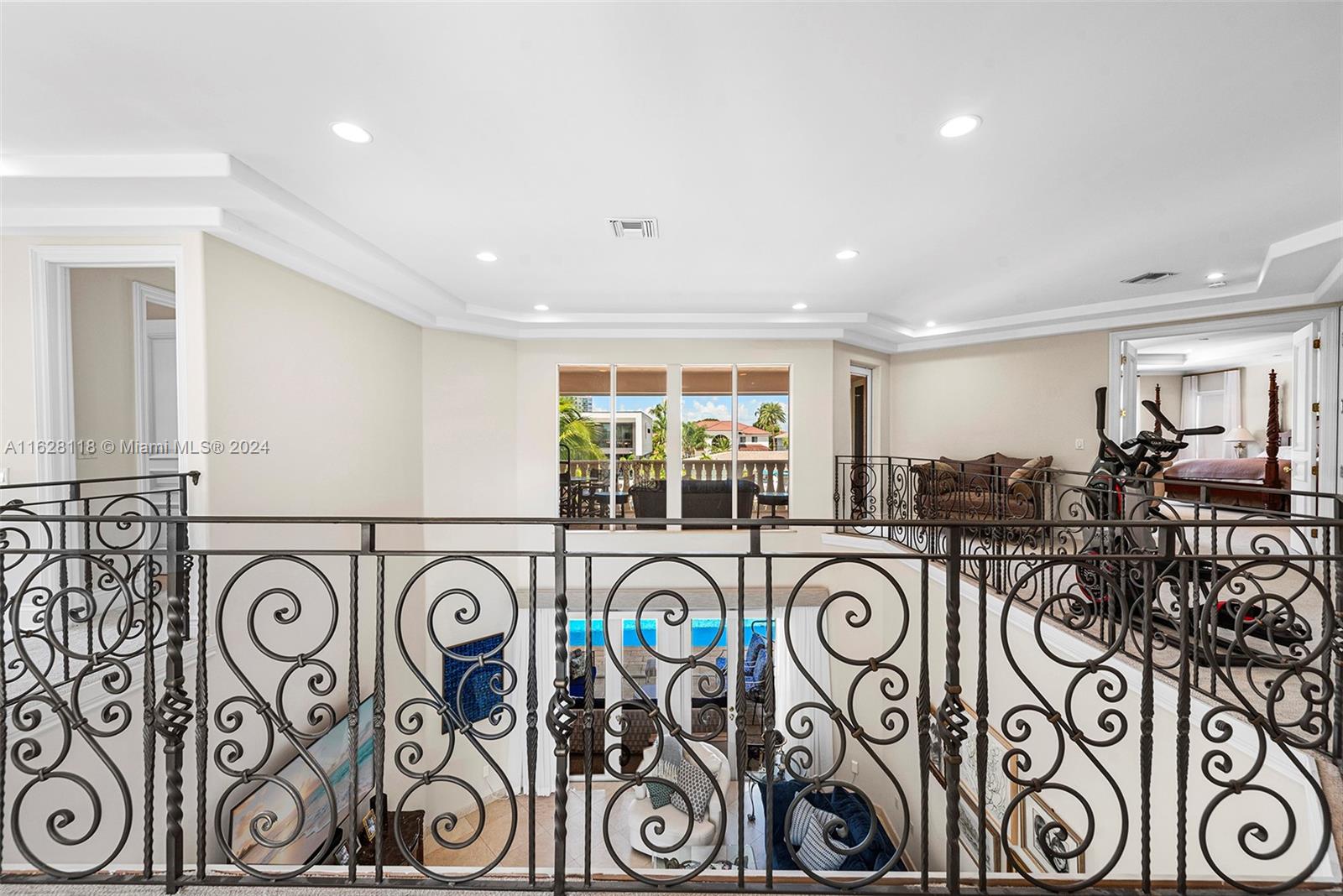 EASTERN SHORES - Residential