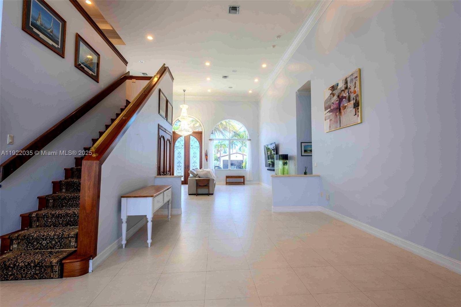 VENETIAN ISLES 3RD SEC - Residential