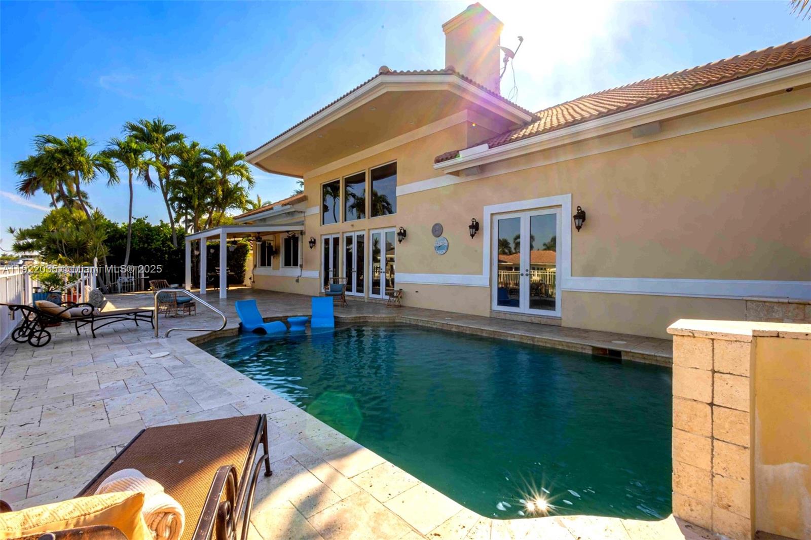 VENETIAN ISLES 3RD SEC - Residential