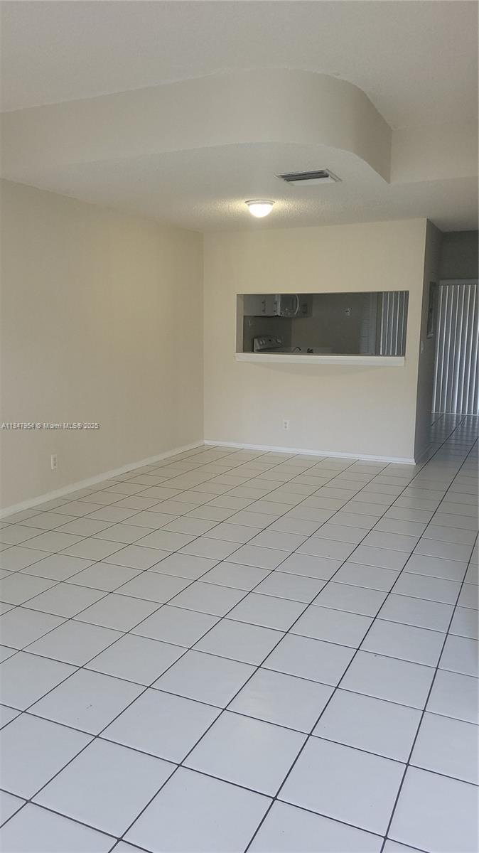 16679 Hemingway Dr, Weston, FL, 33326/$415,000 2 16679 Hemingway Dr