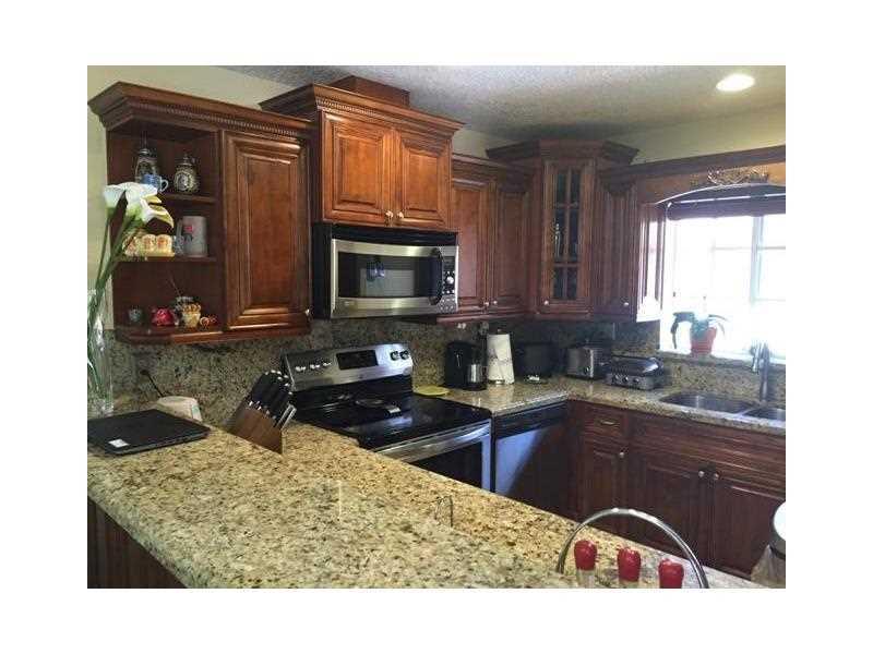 LEOMAR HOMES - Residential