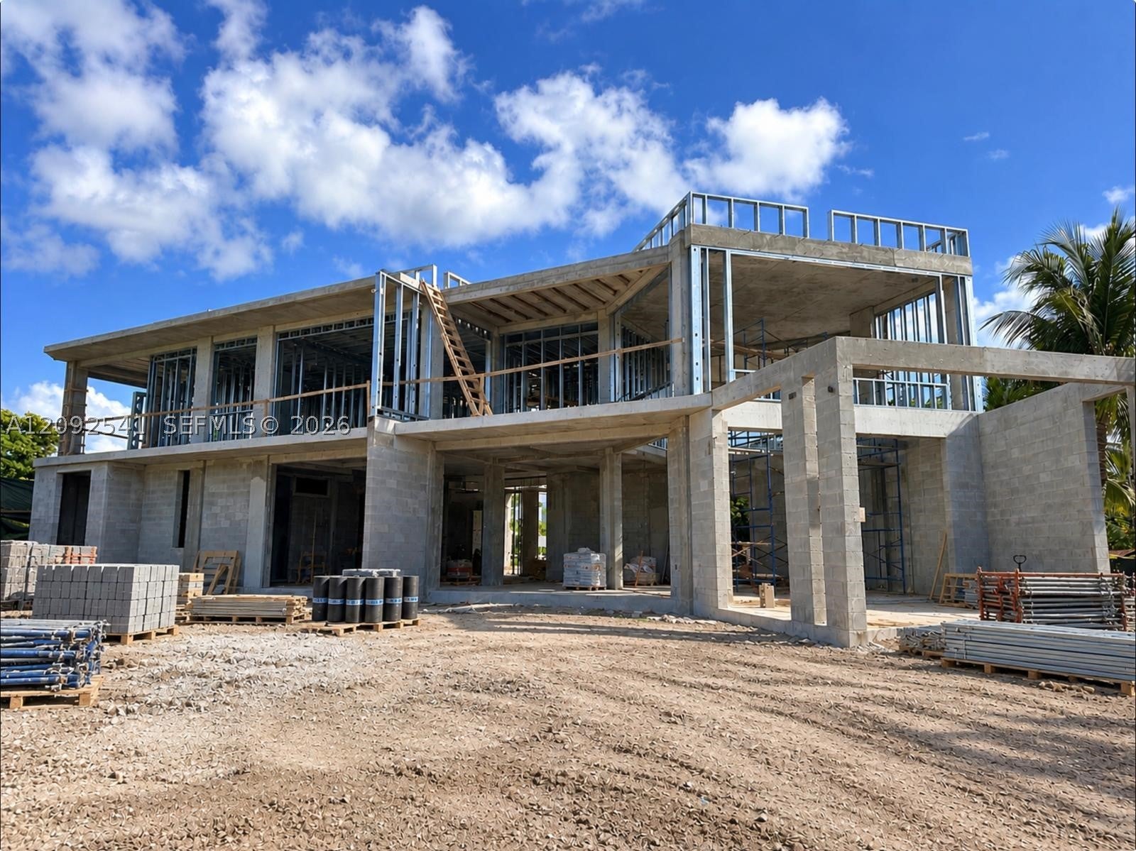 2000 S Hibiscus Dr