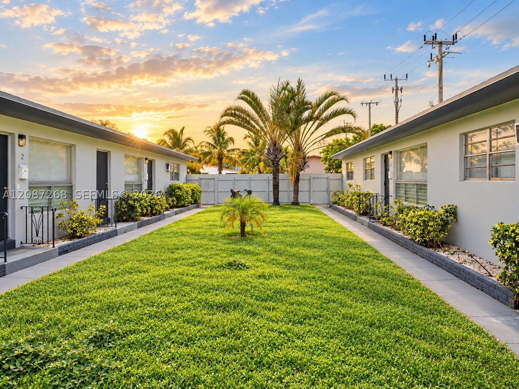 Photo of 2206 Fillmore St #8, Hollywood, FL 33020 (MLS # A12087268)