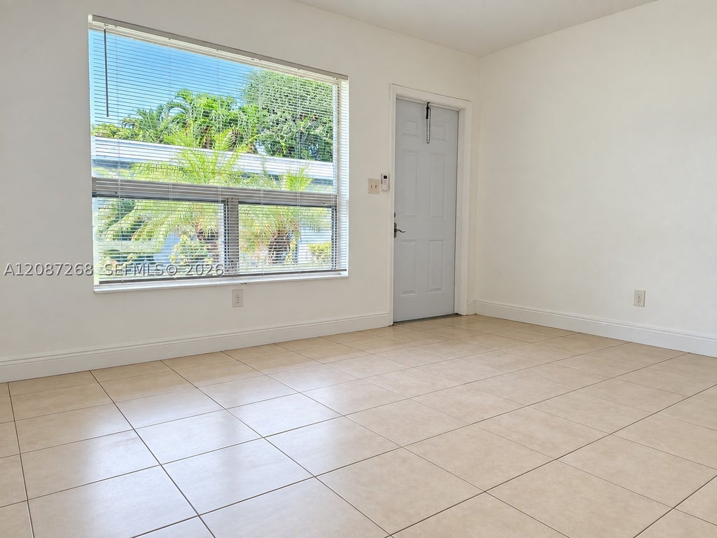 Photo of 2206 Fillmore St #8, Hollywood, FL 33020 (MLS # A12087268)