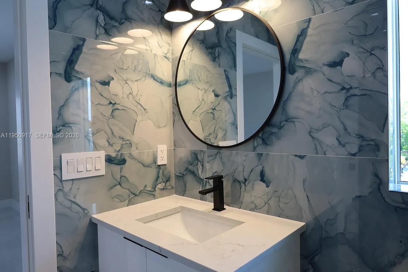 PLANTATION KEY COLONY 1ST - Residential