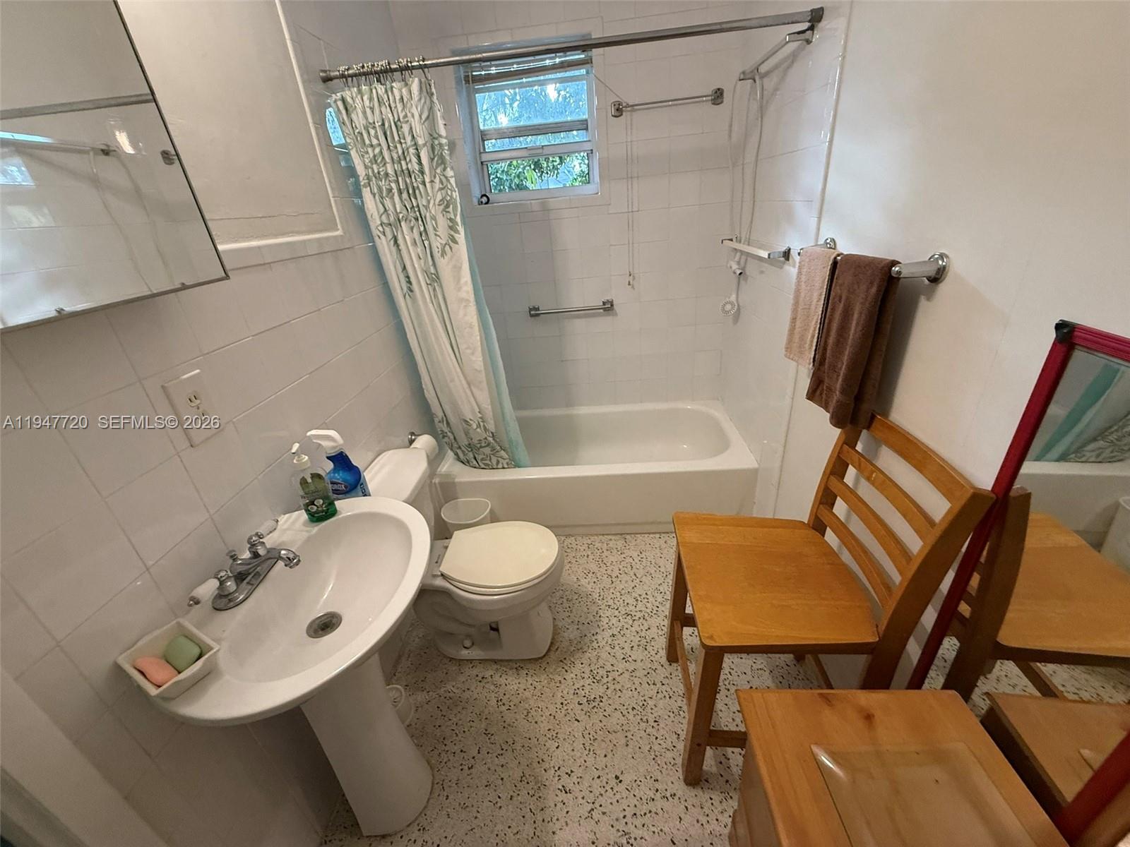 SILVER BLUFF EST-SEC B - Residential