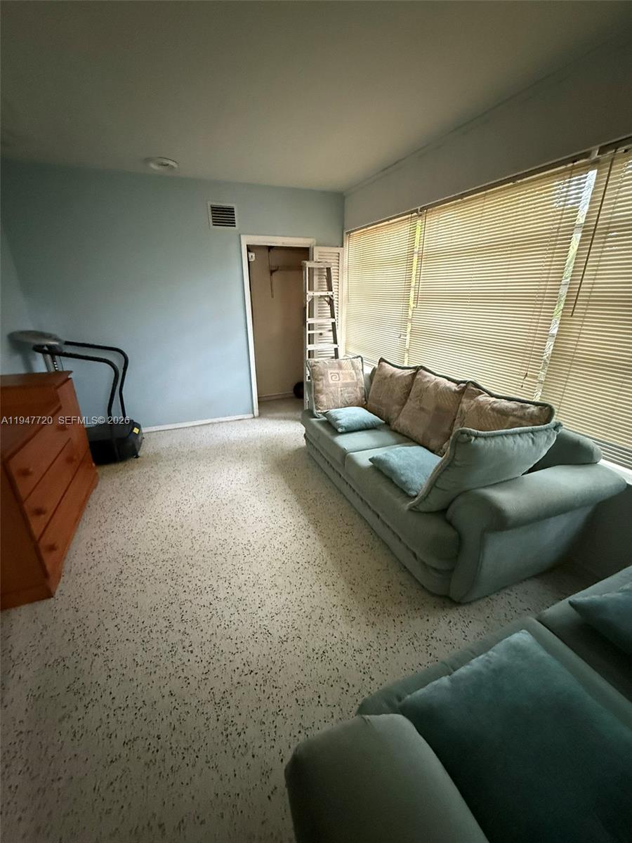 SILVER BLUFF EST-SEC B - Residential