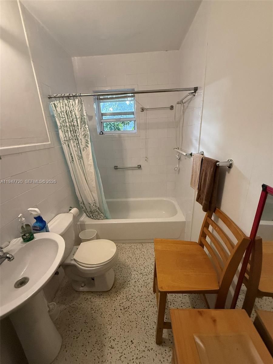 SILVER BLUFF EST-SEC B - Residential