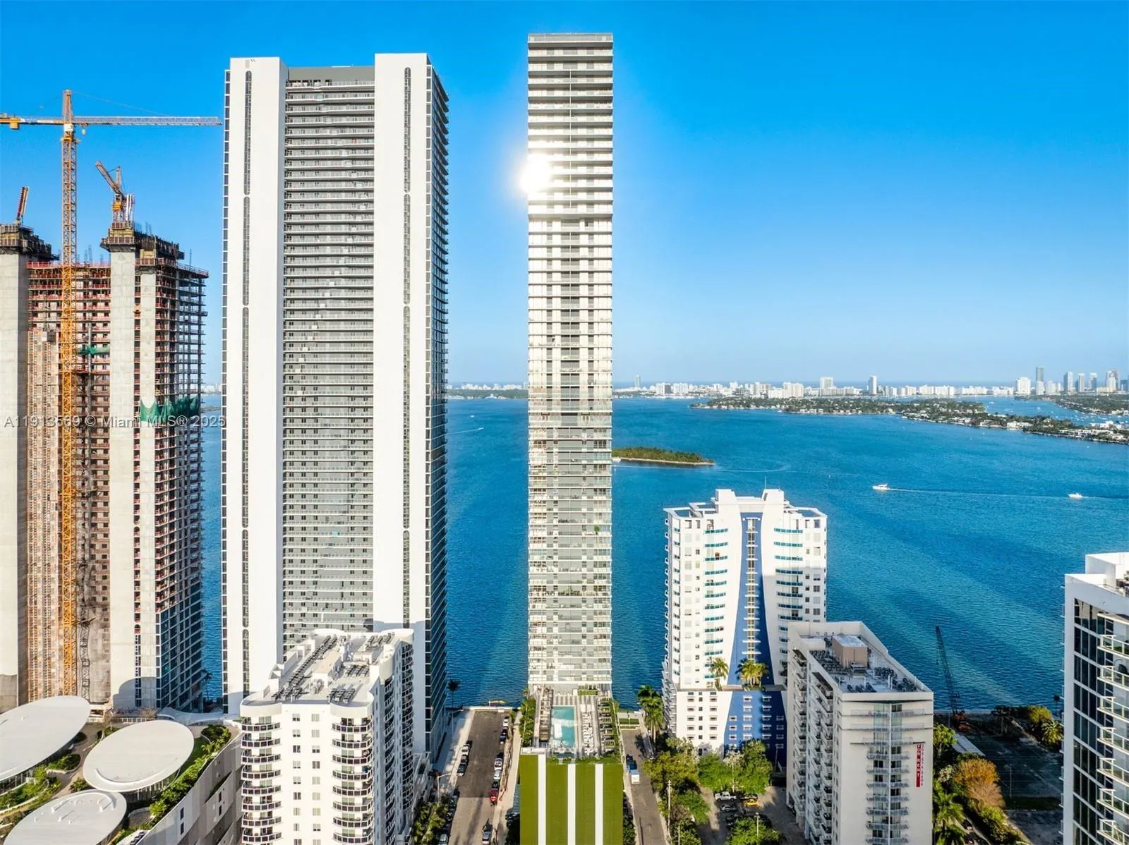 Miami, Florida 33137, United States, 3 Bedrooms Bedrooms, ,4 BathroomsBathrooms,Residential,Active,245881