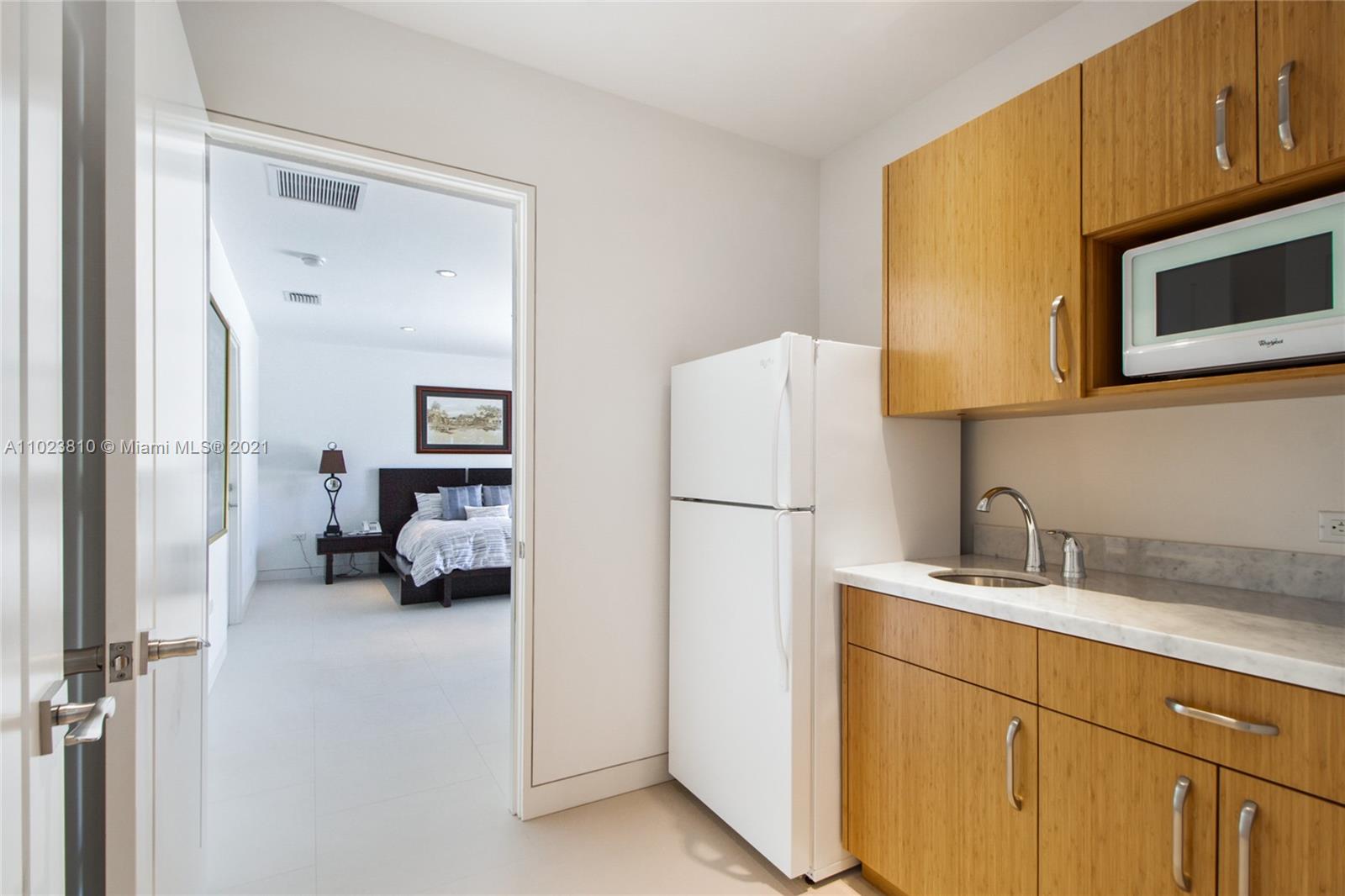 WARWICK MANOR 1ST ADDN - Residential