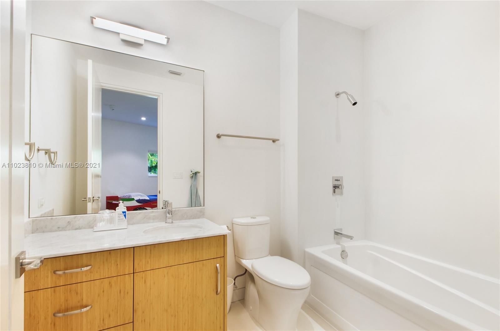 WARWICK MANOR 1ST ADDN - Residential