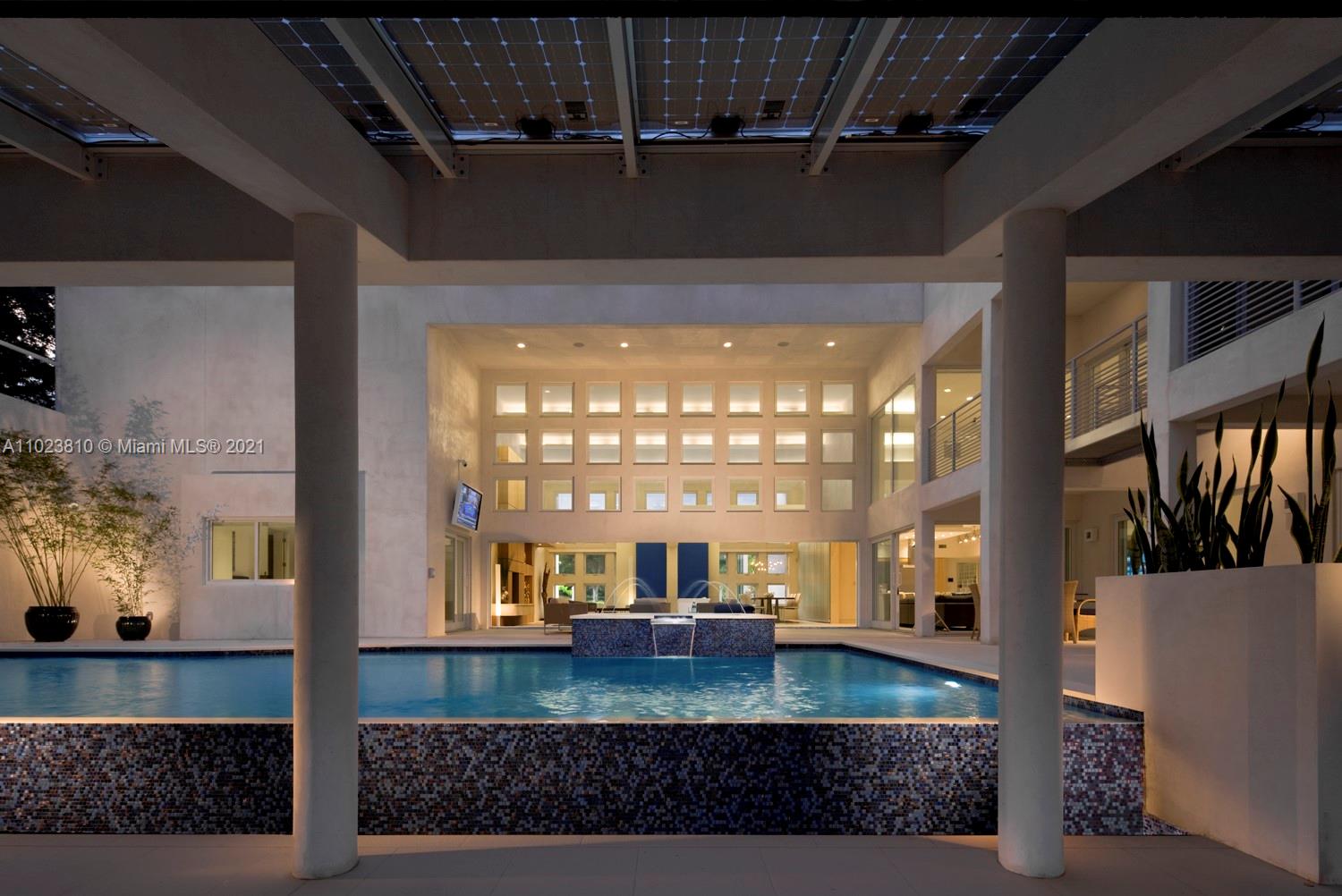 WARWICK MANOR 1ST ADDN - Residential