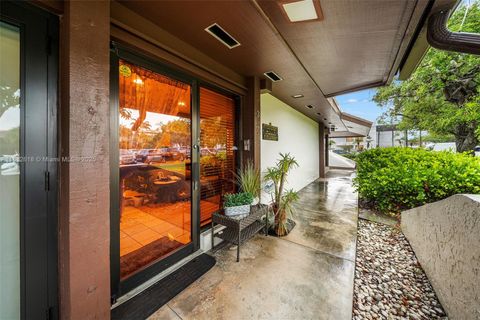 8525 SW 92nd St 3A Miami FL 33156