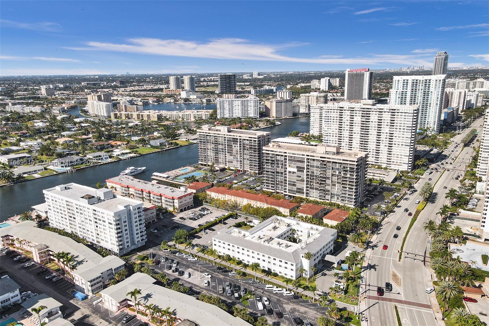 ASHLEIGH HOUSE CONDO - Residential Lease