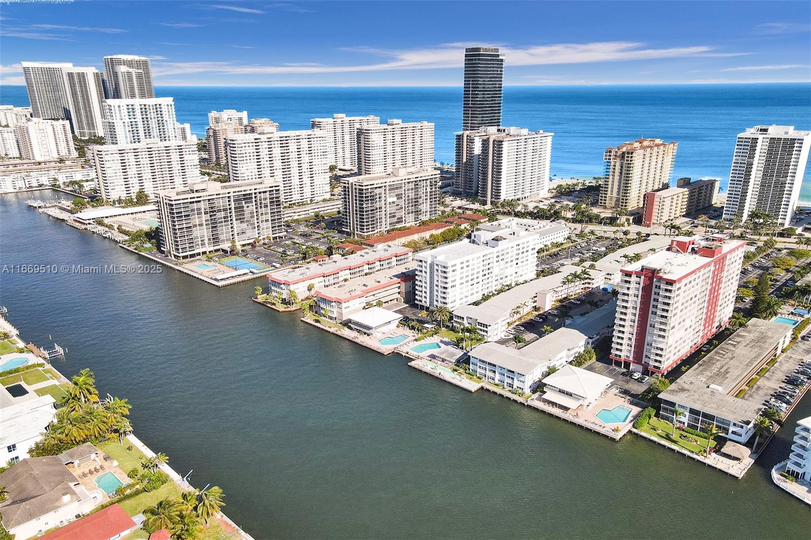 ASHLEIGH HOUSE CONDO - Residential Lease