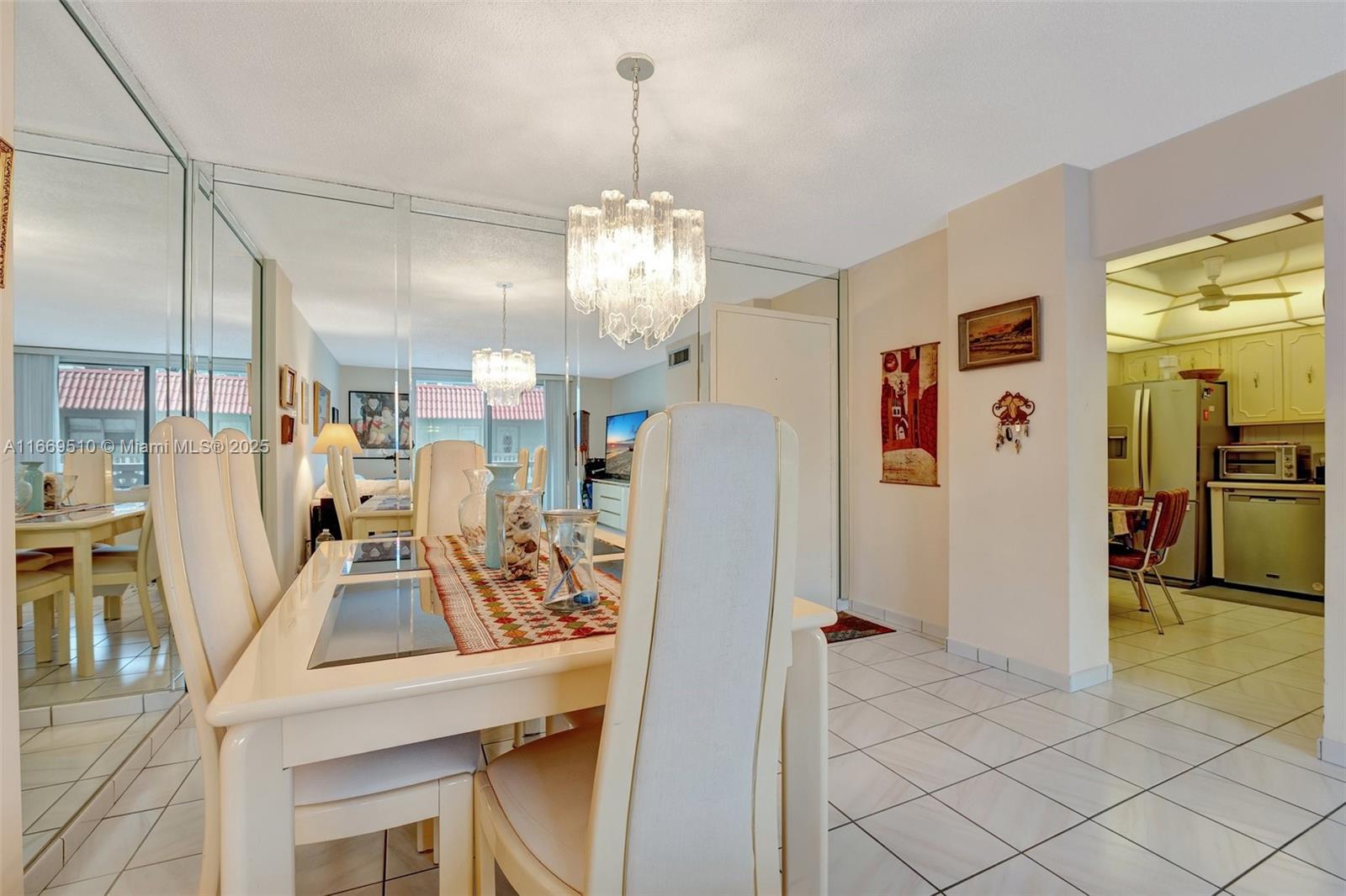 ASHLEIGH HOUSE CONDO - Residential Lease