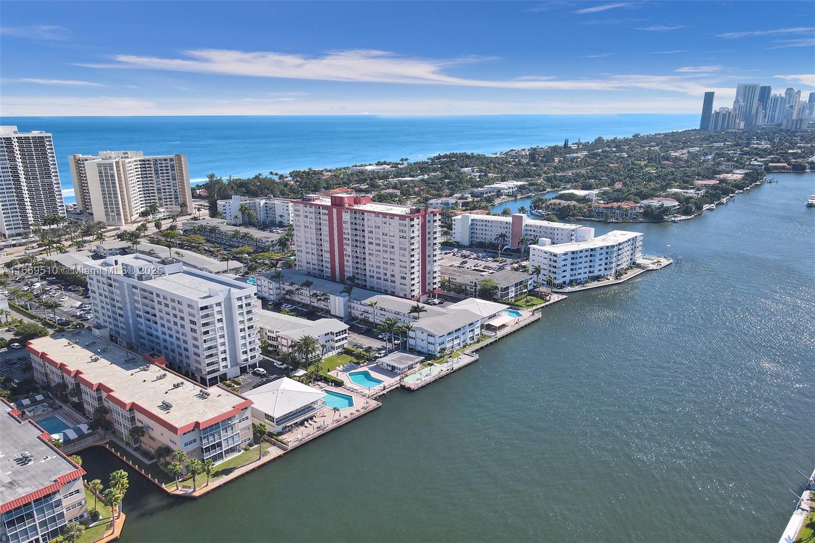 ASHLEIGH HOUSE CONDO - Residential Lease