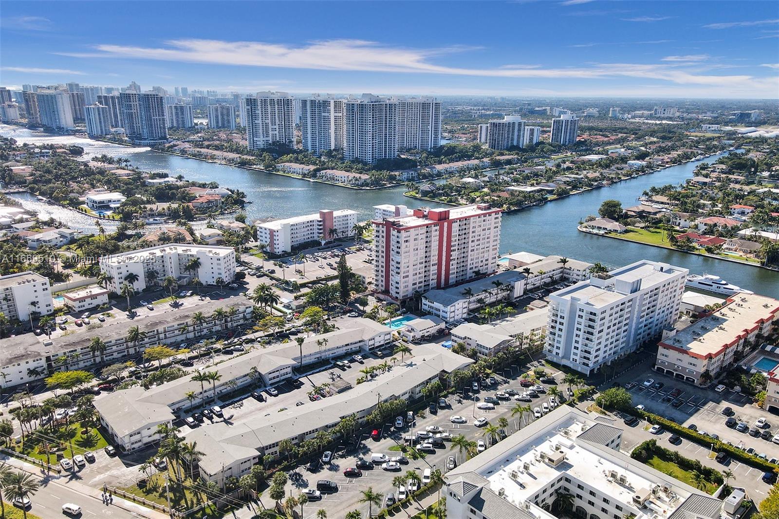 ASHLEIGH HOUSE CONDO - Residential Lease