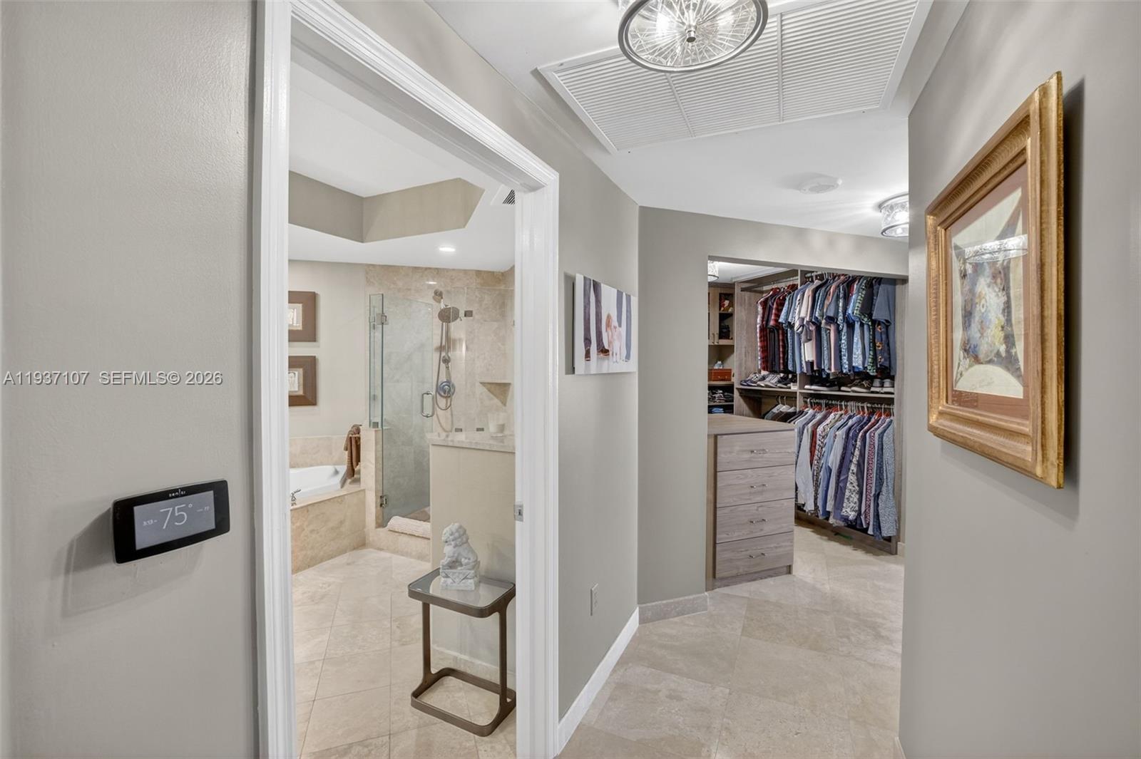 JACKSON TOWER LAS OLAS CO - Residential