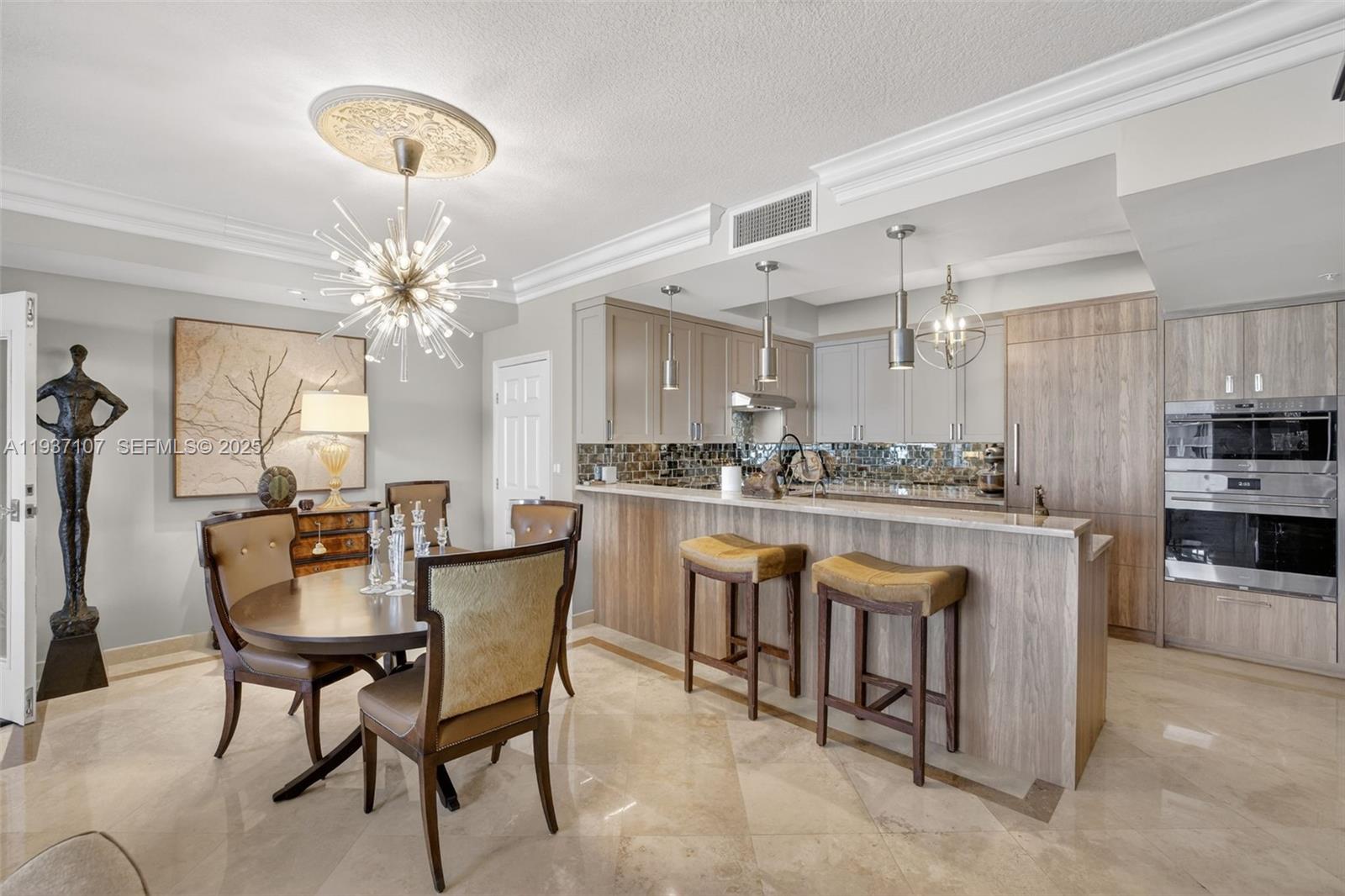 JACKSON TOWER LAS OLAS CO - Residential