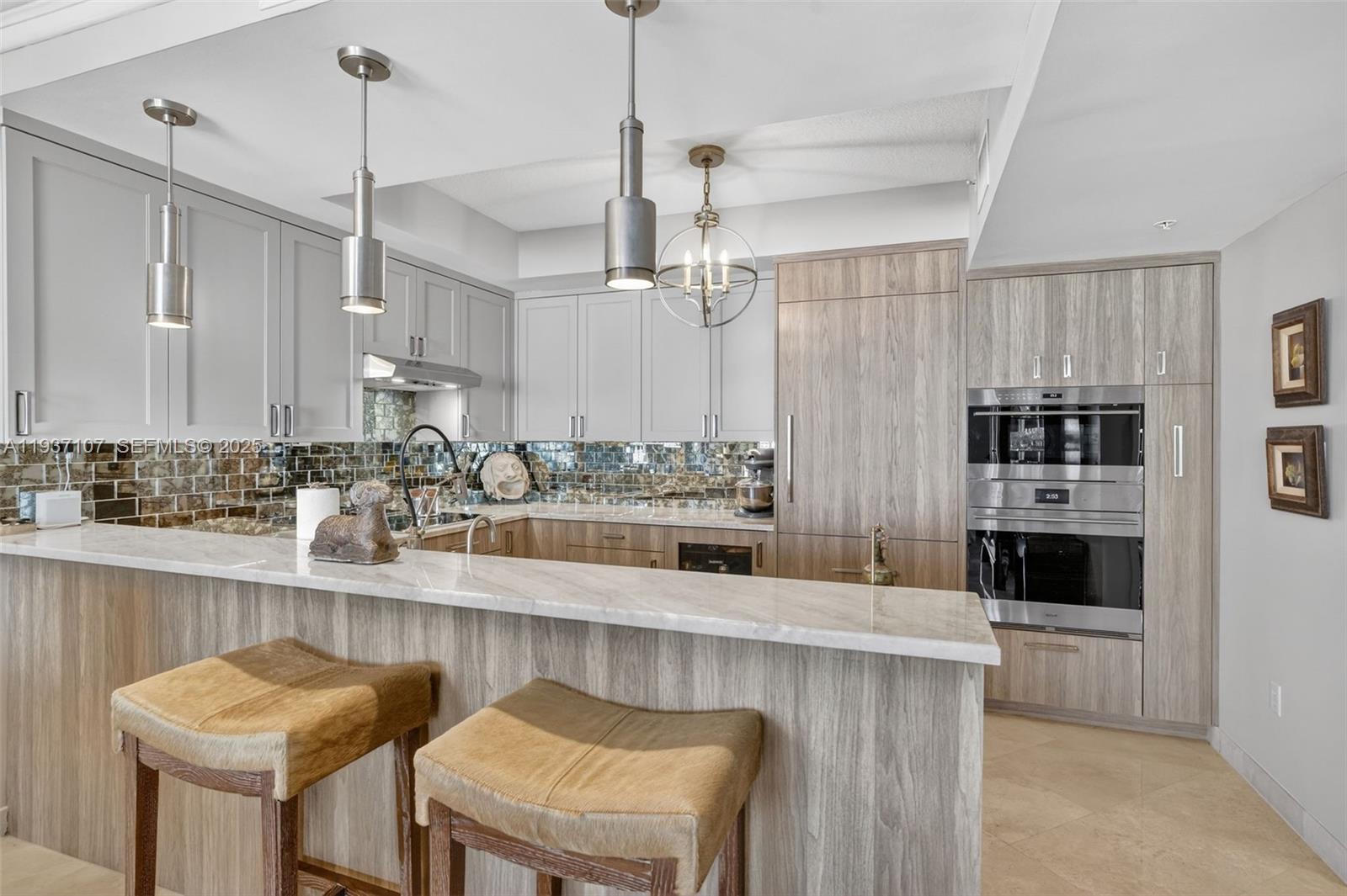 JACKSON TOWER LAS OLAS CO - Residential