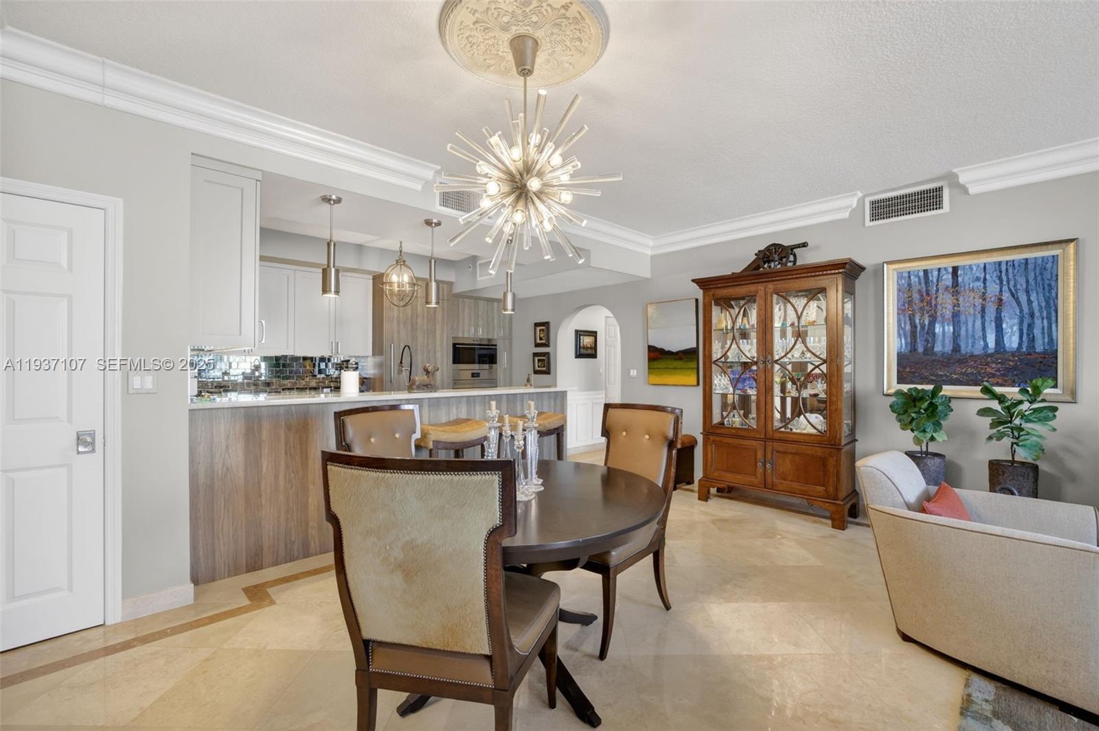 JACKSON TOWER LAS OLAS CO - Residential