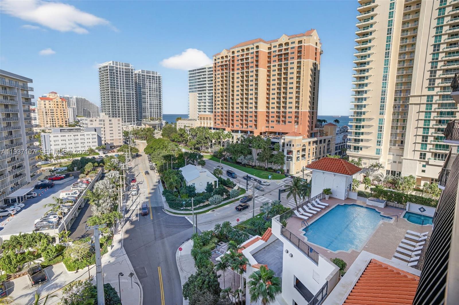 JACKSON TOWER LAS OLAS CO - Residential