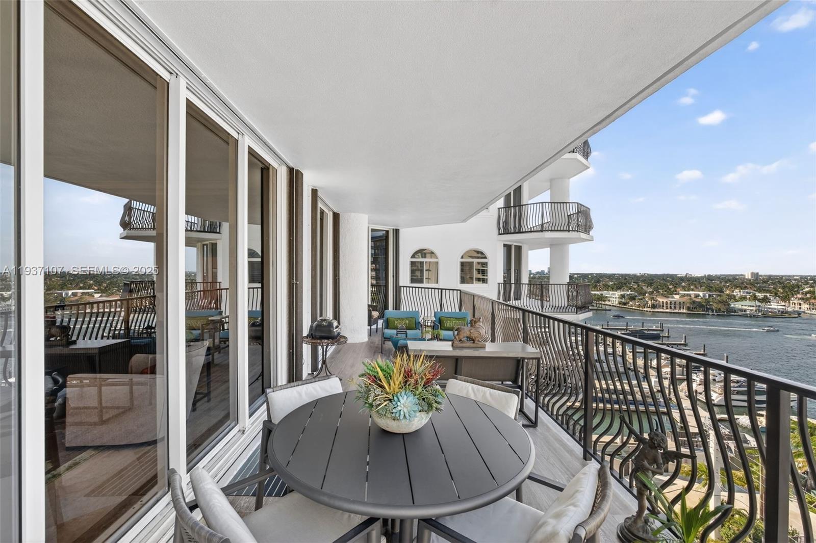 JACKSON TOWER LAS OLAS CO - Residential