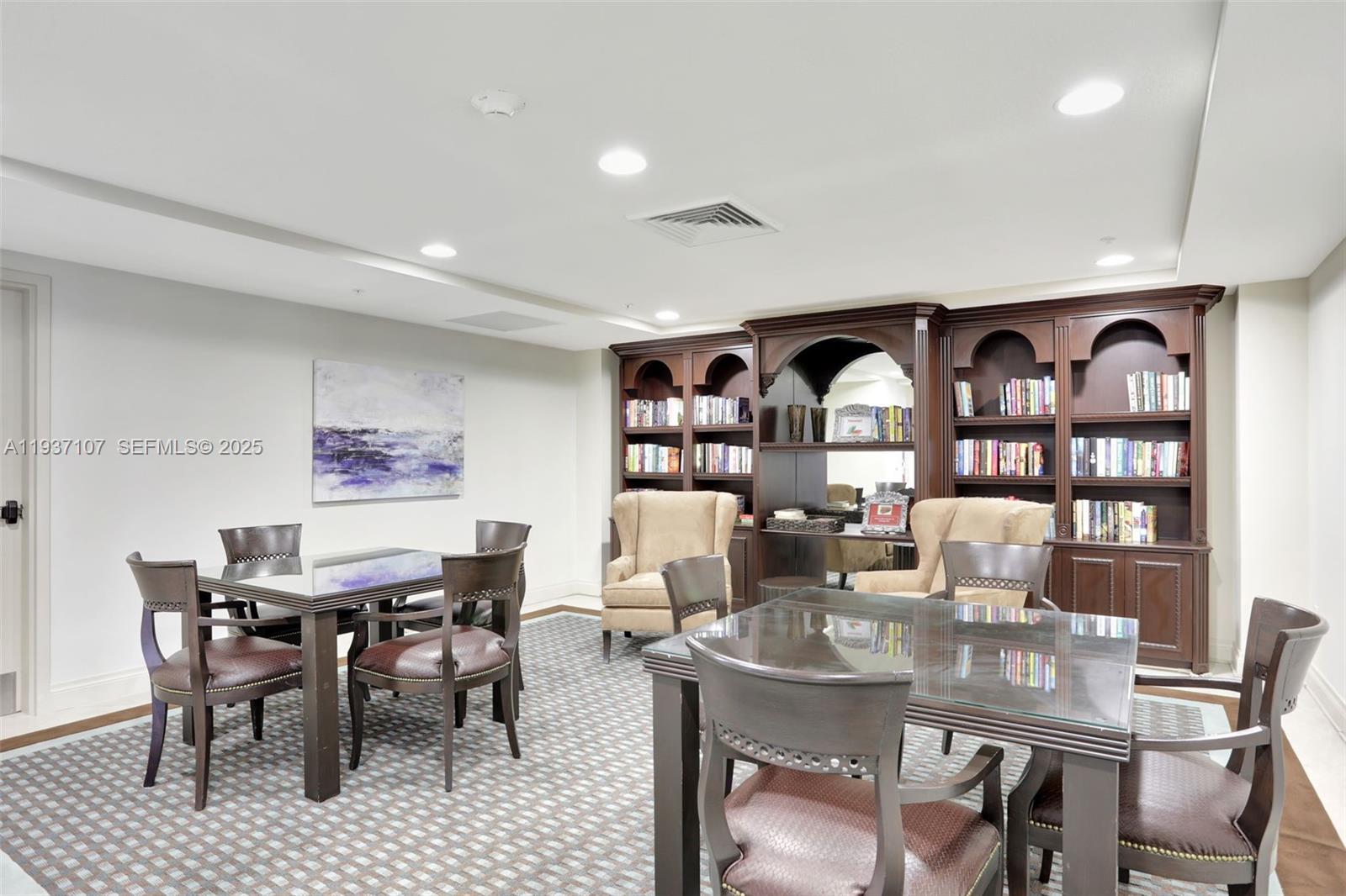 JACKSON TOWER LAS OLAS CO - Residential