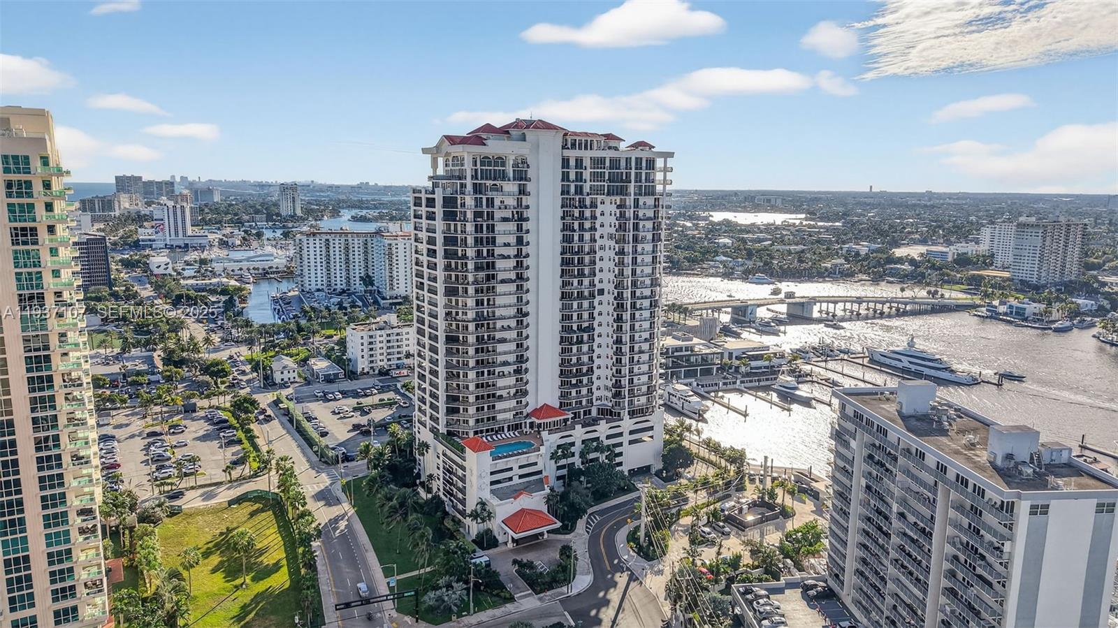 JACKSON TOWER LAS OLAS CO - Residential