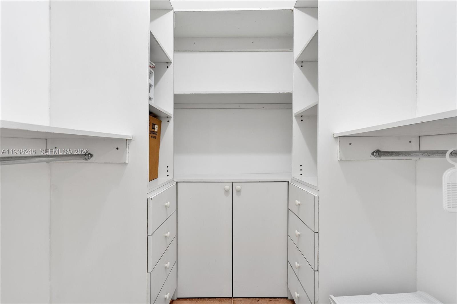 MAISON GRANDE CONDO - Residential