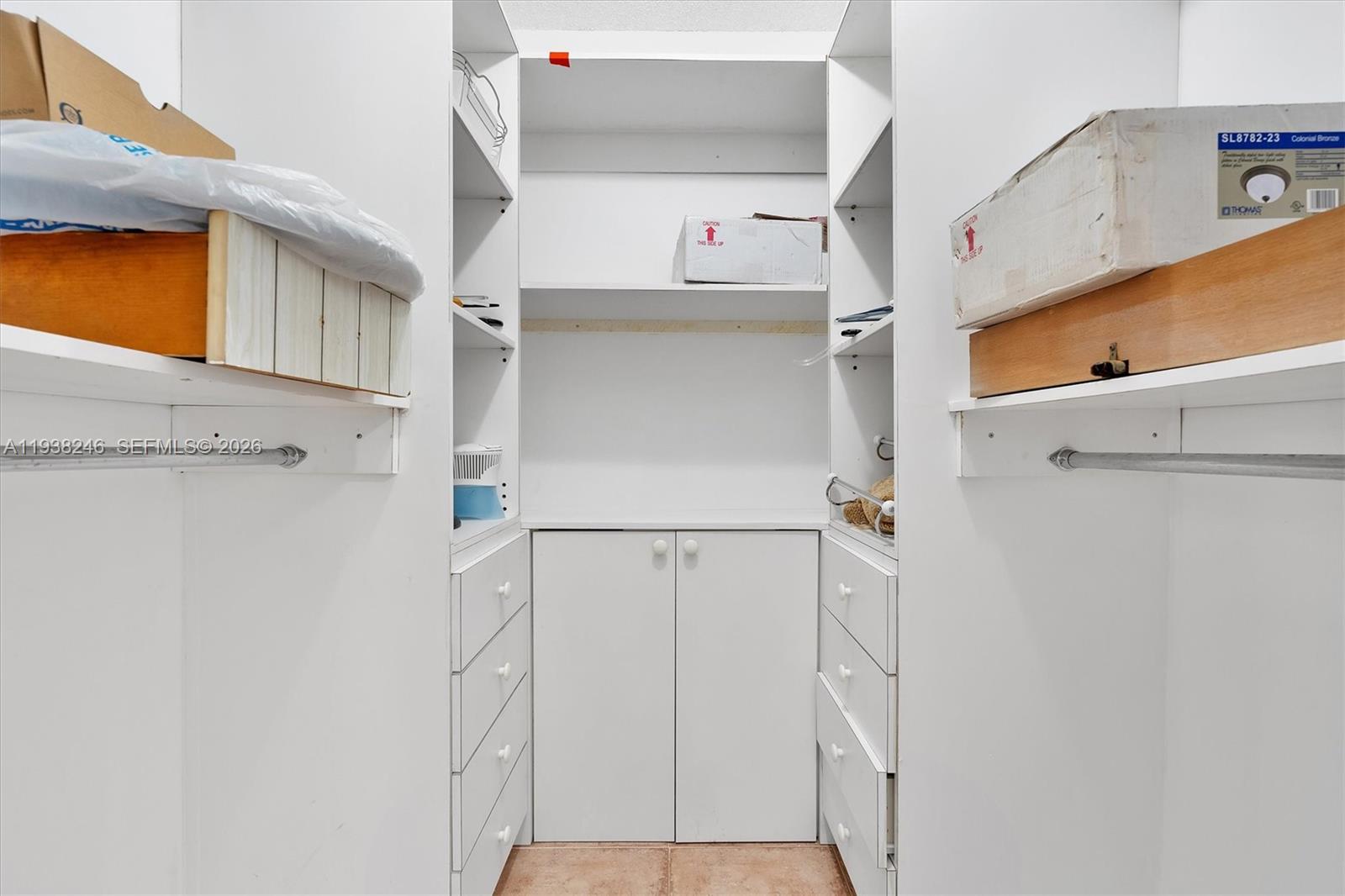 MAISON GRANDE CONDO - Residential