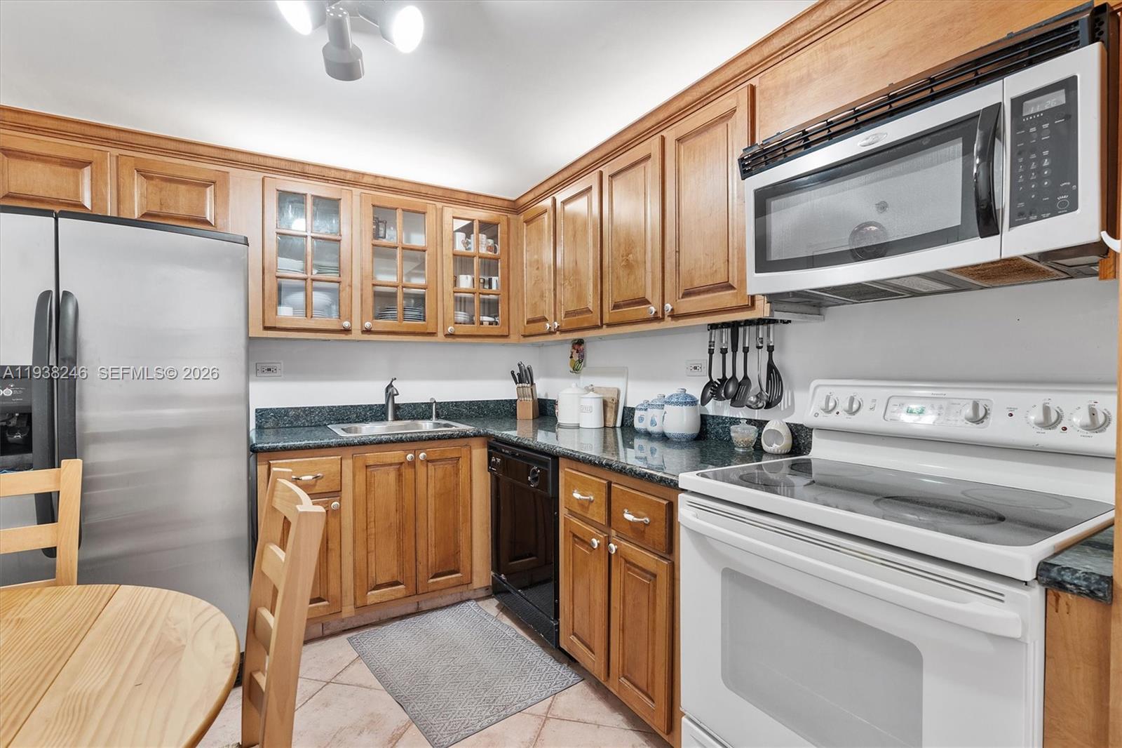 MAISON GRANDE CONDO - Residential