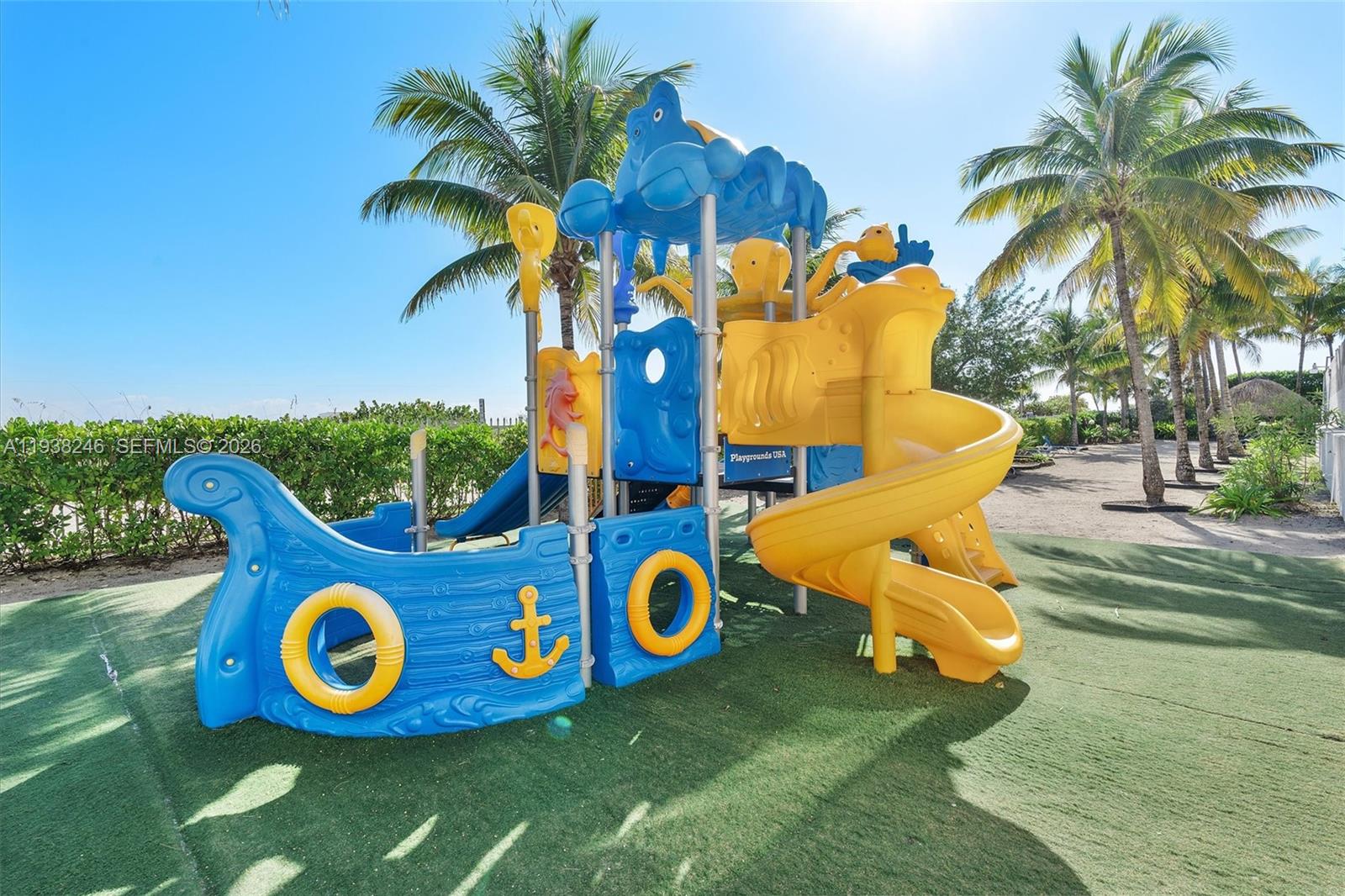 MAISON GRANDE CONDO - Residential