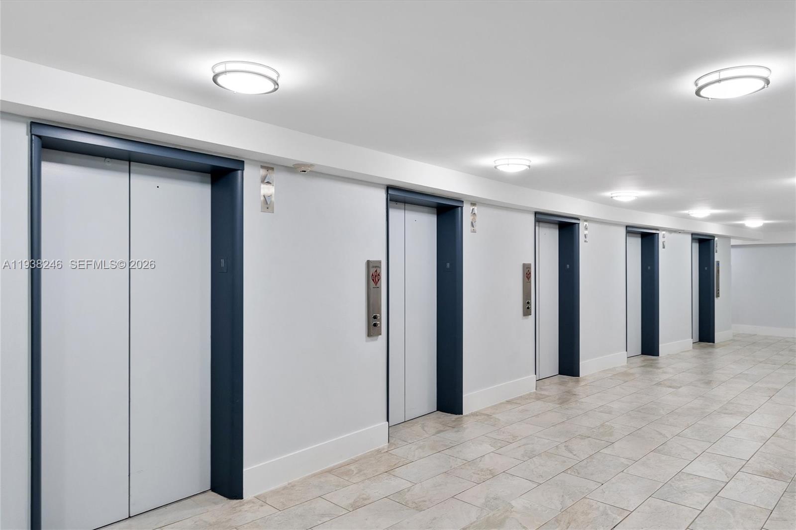 MAISON GRANDE CONDO - Residential